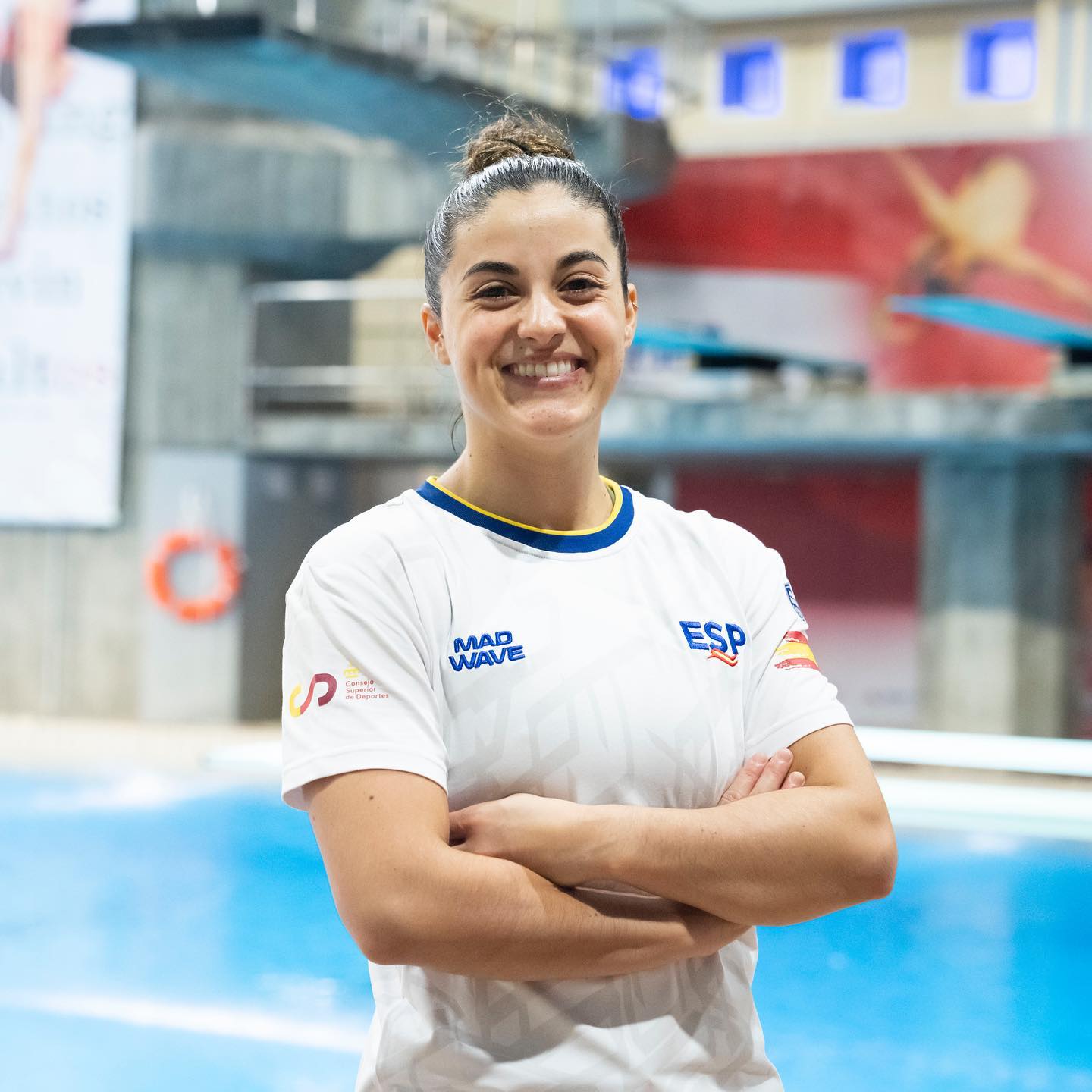 Deportista de la selección española de natación con equipación Mad Wave